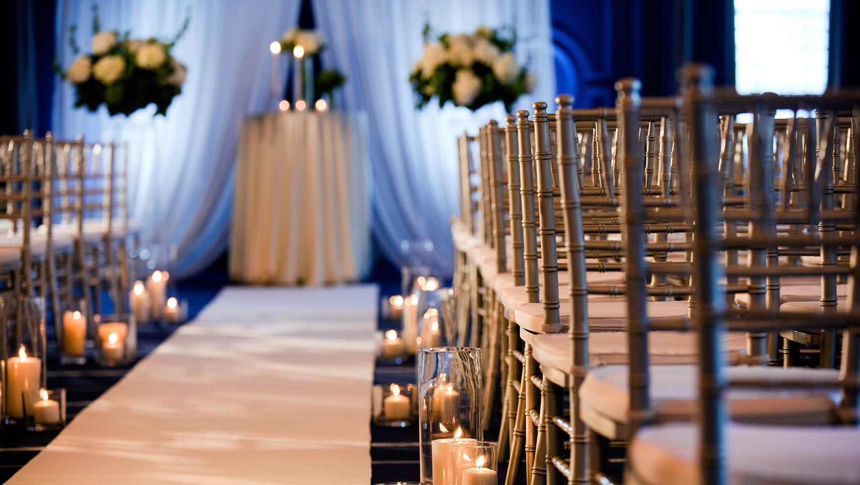 Kimpton Cardinal's Lexington wedding ceremony seating